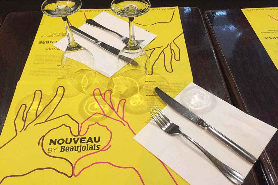 set de table beaujolais nouveau